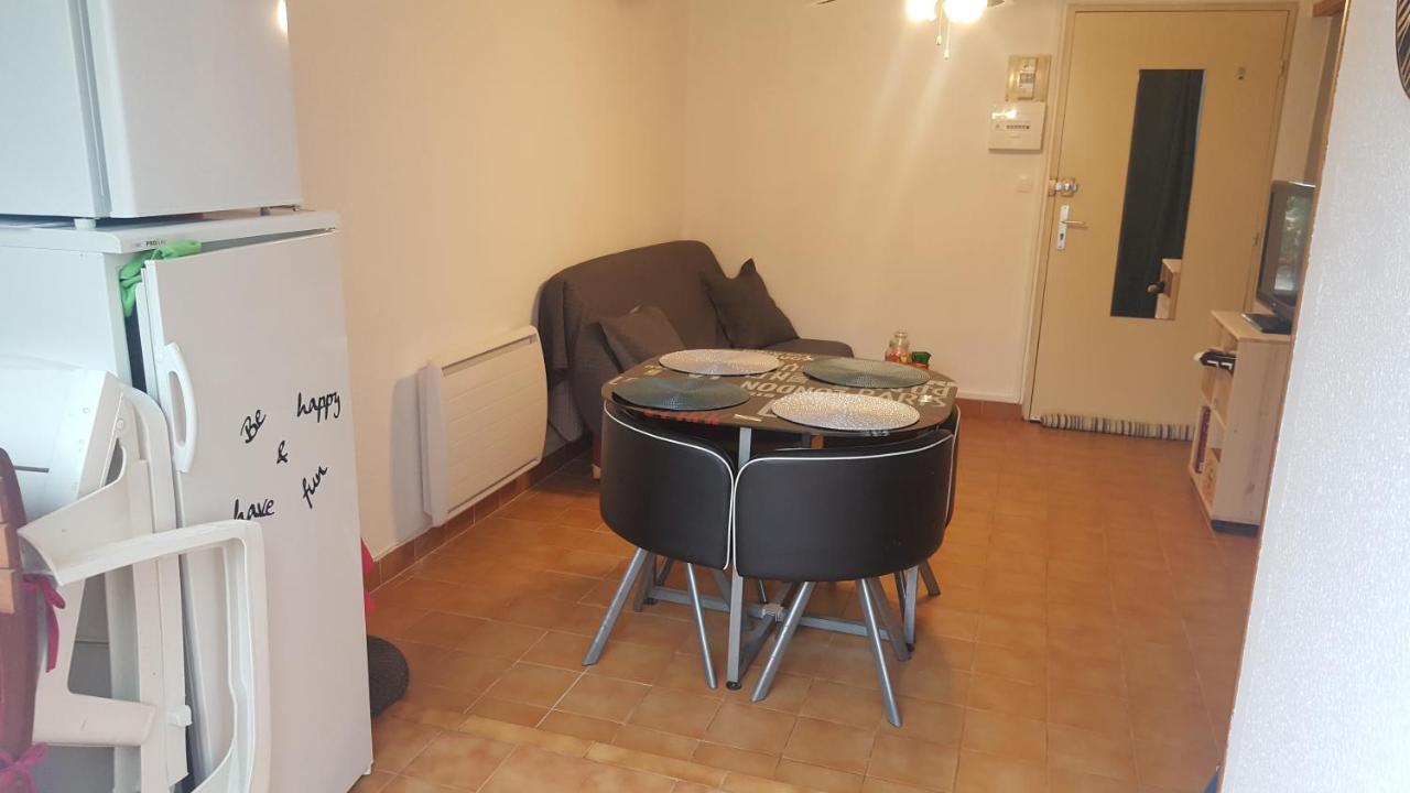 Appartement T2 Avec Son Rez De Jardin De 40 M2 5 Couchages 250M De La Plage Et 15Km De L'Arena Нарбонн-Плаж Екстер'єр фото